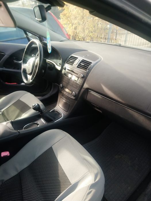 Vând Toyota Avensis diesel 2009