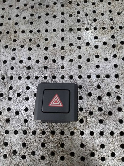 Buton avarii audi a4 b9 8w