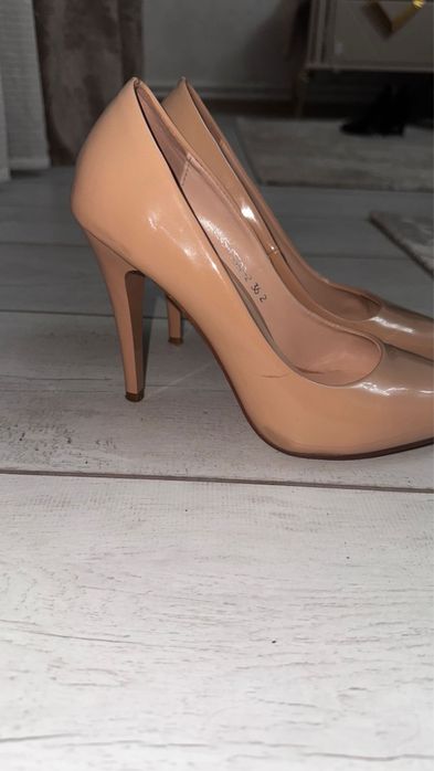 Женские туфли