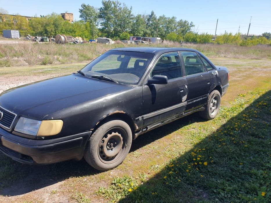 Продаю Audi 1992 года