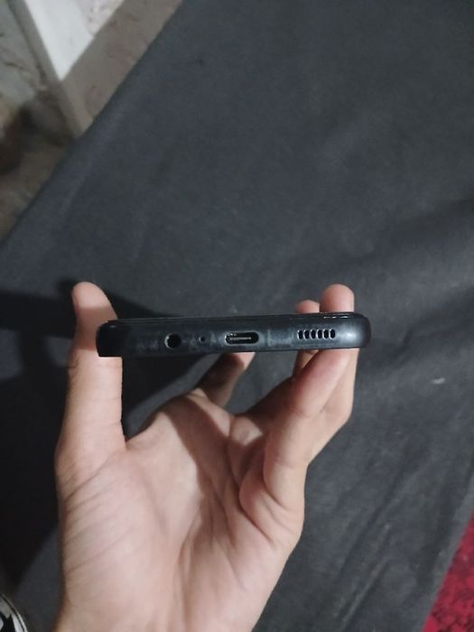 Samsung Galaxy A14 6/128 GB ideall ishlidi karobka bor