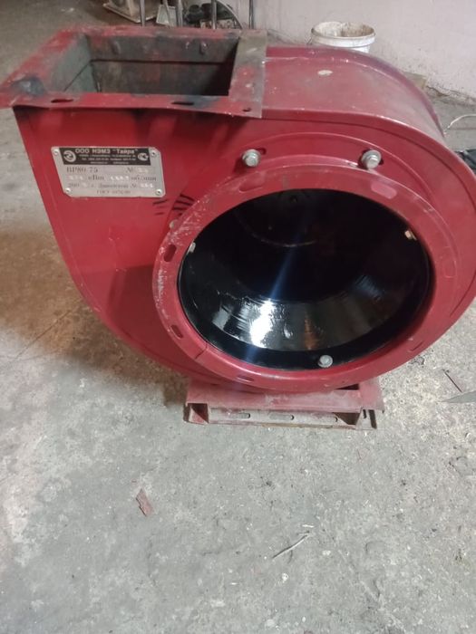 Продам радиальный вентилятор