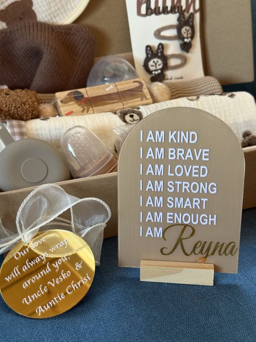 Плакет за бебе/дете, подарък за погача, украса за бебешка/детска стая