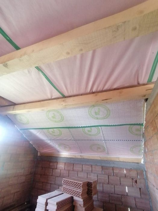 Izolatii/Termoizolații cu Celuloza sau Fibra de lemn