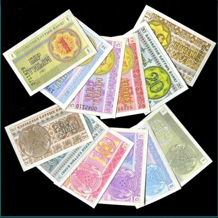Коллекции монет тенге