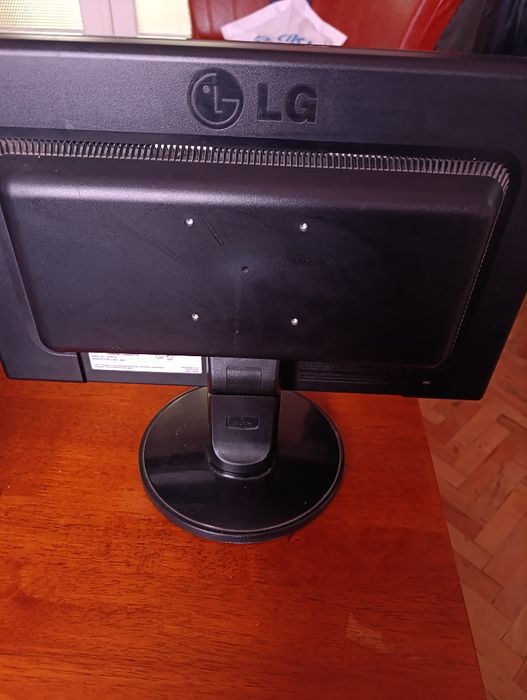 Vand  Monitor LG