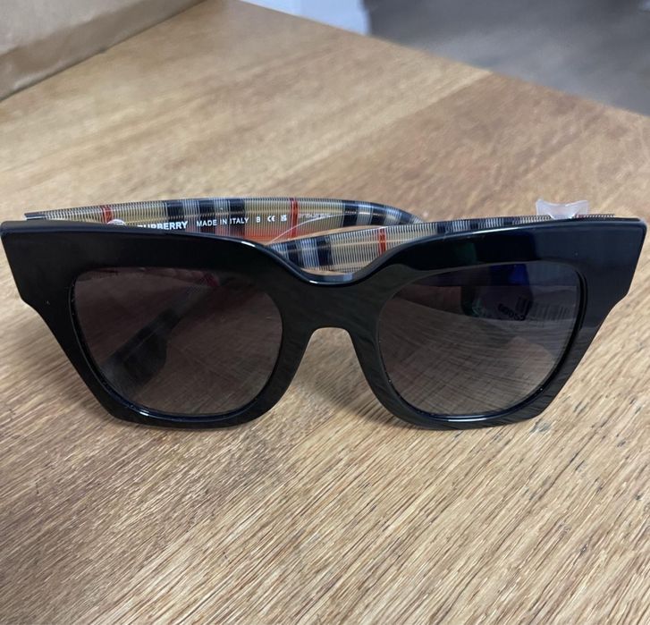 Ochelari Burberry produs Original Nou la pret Redus