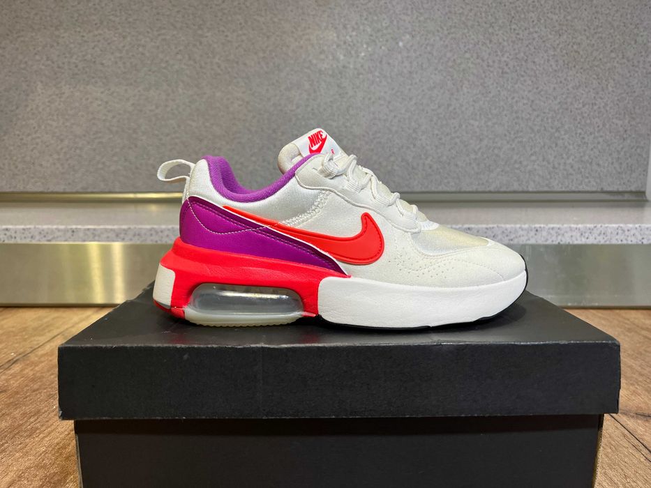 ОРИГИНАЛНИ *** Nike Air Max Verona White Magenta Laser