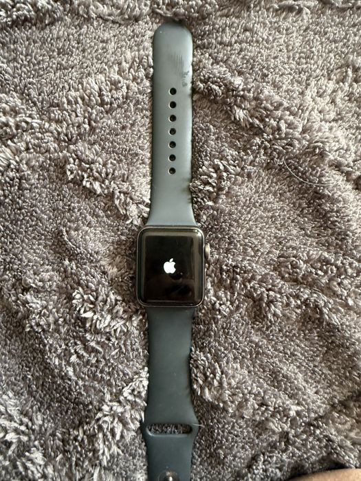 Продаю Apple Watch 3. 38 мм