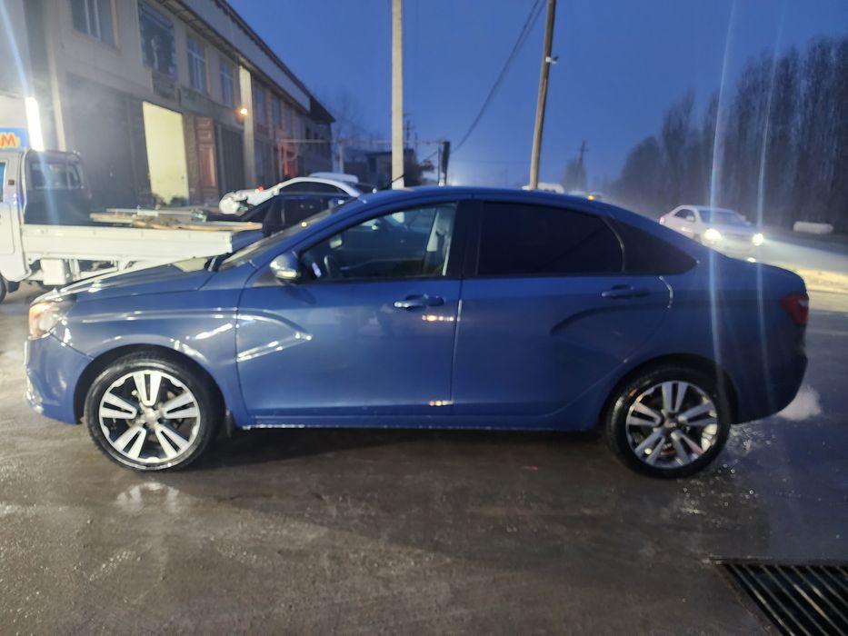Lada Vesta  1,8 2020