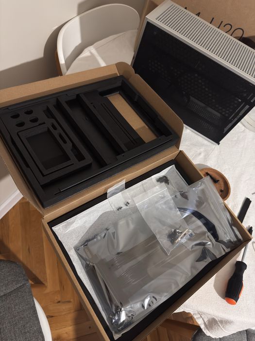 Formd T1 sff itx  кутия за компютър