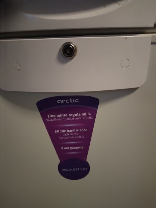 Vând lada preț necogiabil