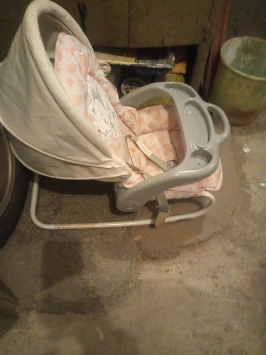 Детско столче и люлка