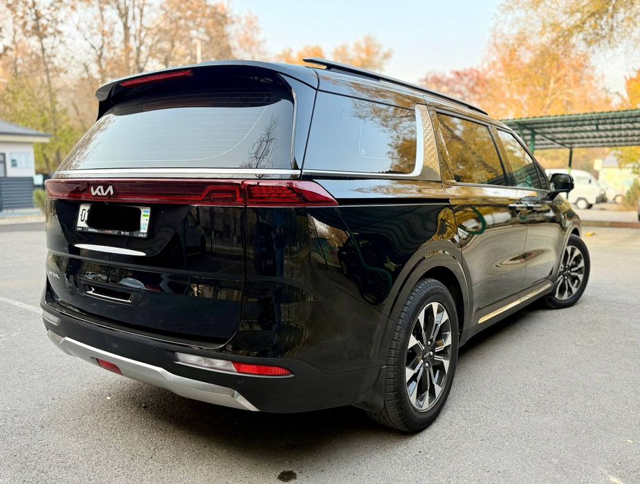 Kia Carnival Luxe 2023