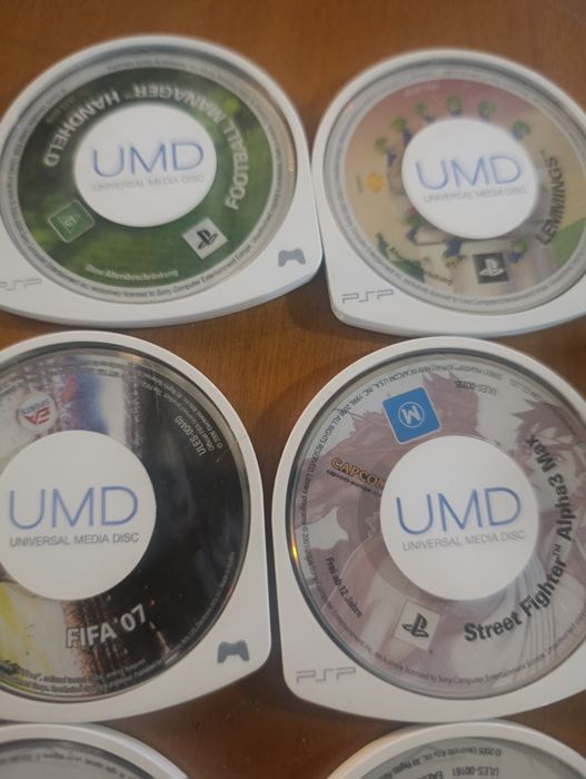 Psp дискове с калъфа заедно