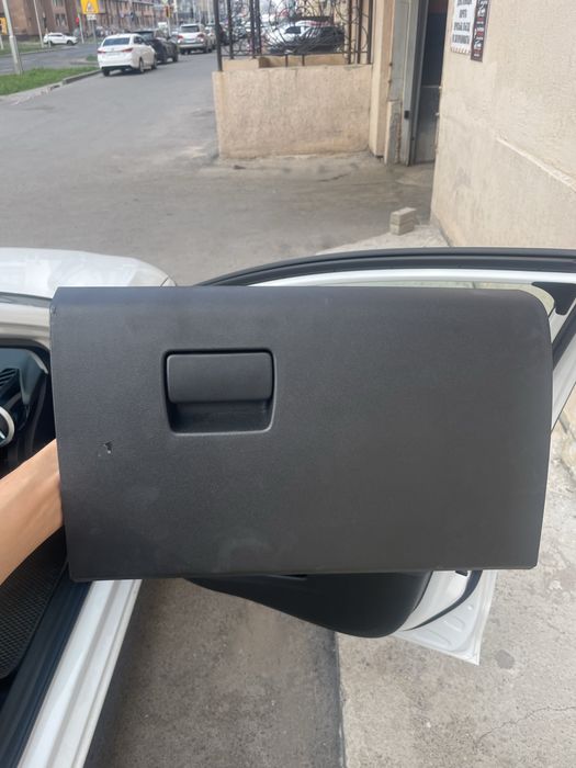 Бардачок на шевроле монза
