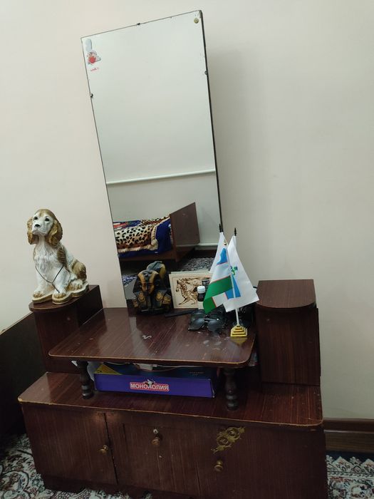 Продаю трюмо в хорошем состоянии