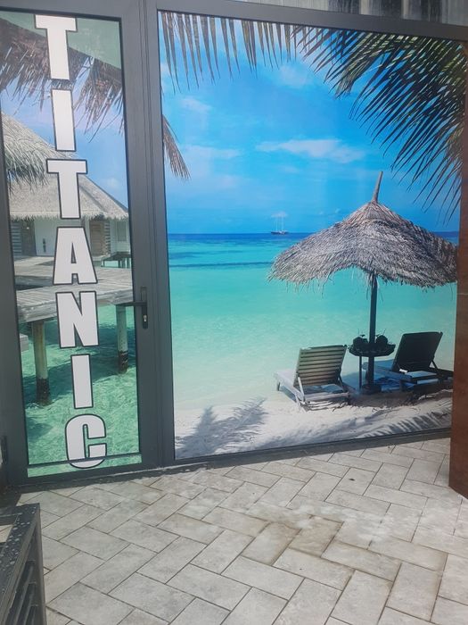 Bezmakler.  Oq toshda TITANIC dacha oila va ulfatla uchun .