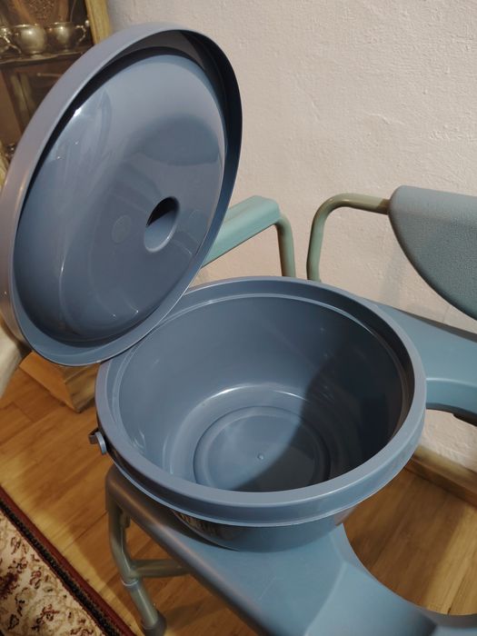 Scaun bariatric pentru toaletă 225 kg