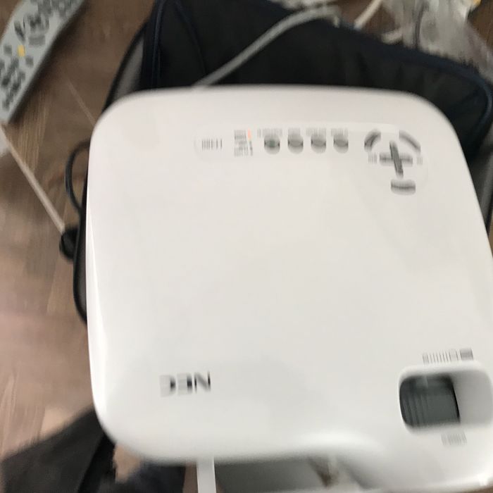 Proiector Nec LT380