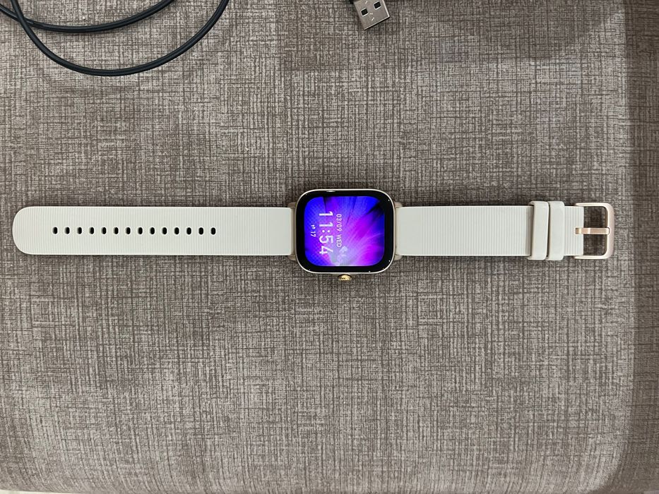 Смарт часовник Amazfit GTS 3