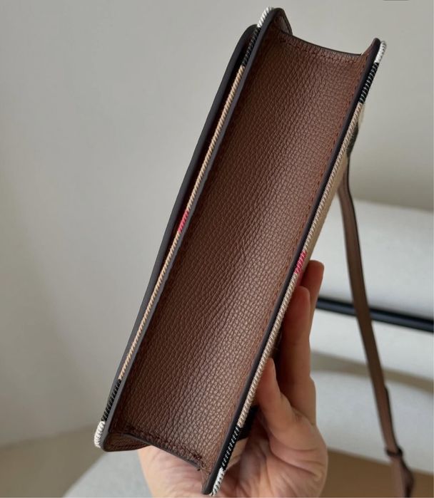 Новая сумка Burberry