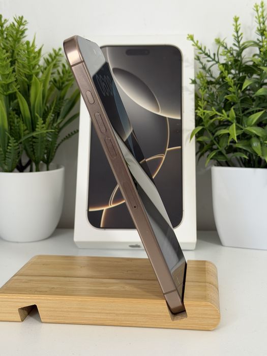 Iphone 16 pro max impecabil 256 , 93% , fullbox