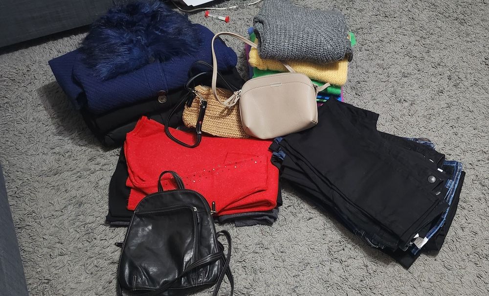Lot haine dama mărimea L  31  de produse