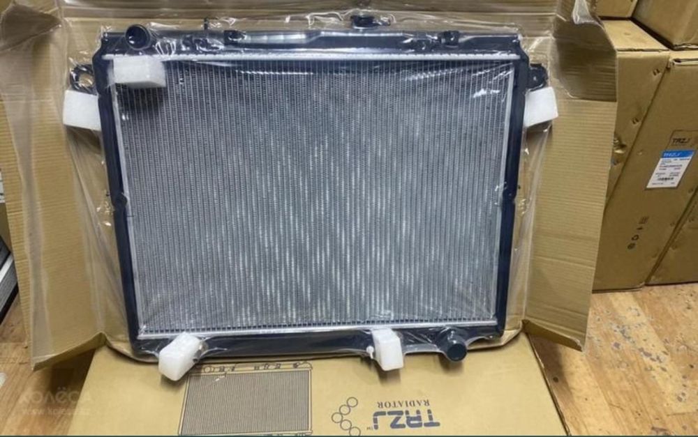 радиатор основной lexus lx 470