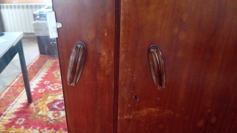 гардероб трикрилен