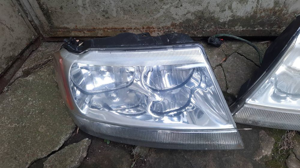 Фарове  а за Jeep Grand Cherokee(2002-2004)