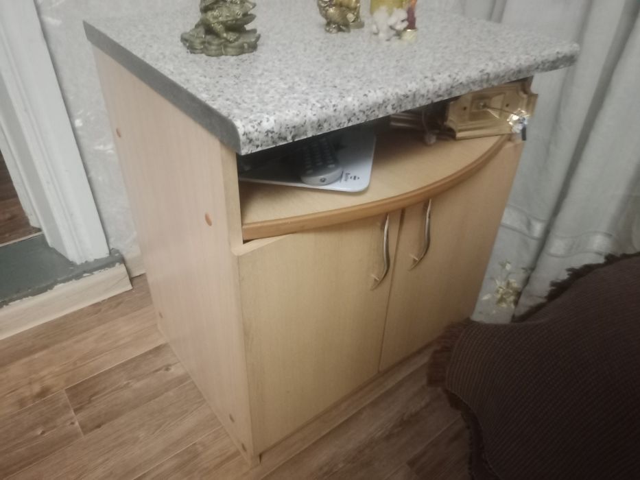 Мебель для дома стол стулья