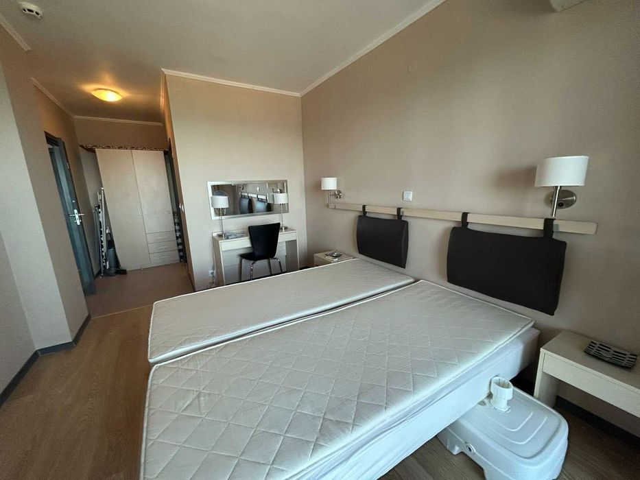 Продава се Двустаен апартамент в Варна, Център - 62 кв.м за 1194 €/кв.м - Снимка #8