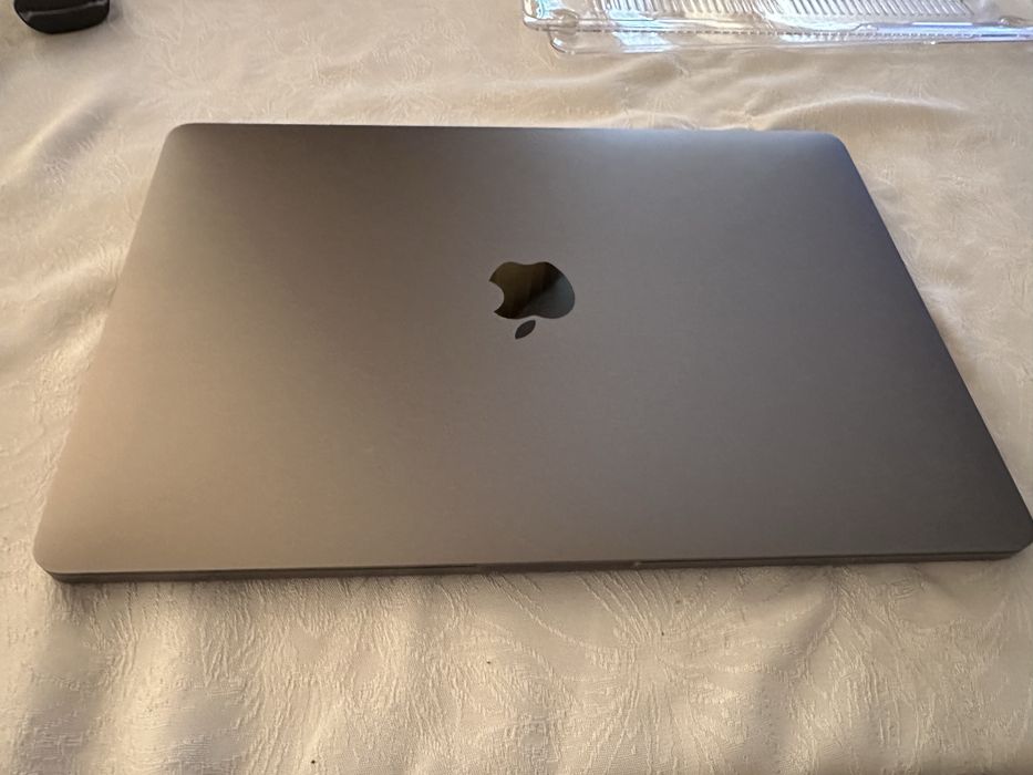 Macbook Pro A1708 8/256