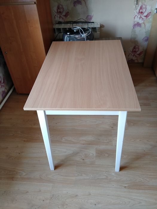 Продам стол деревянный 93х63х75см