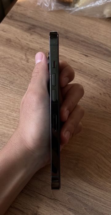 iPhone 13 Pro  //  6/128gb