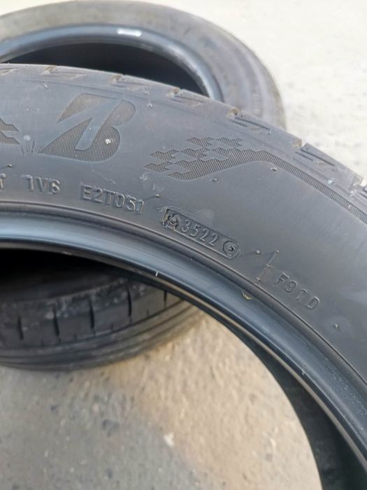 215/55/18 2броя Bridgestone Turanza.Гумите са в много добро състояние
