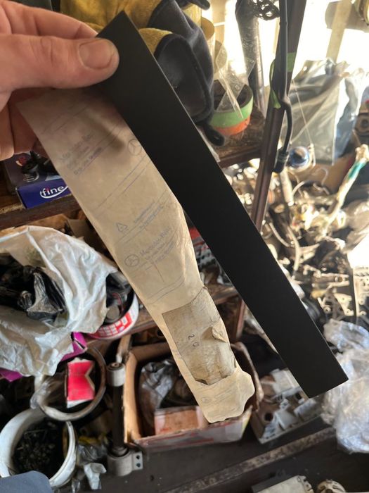 Молдинги мерседес 210