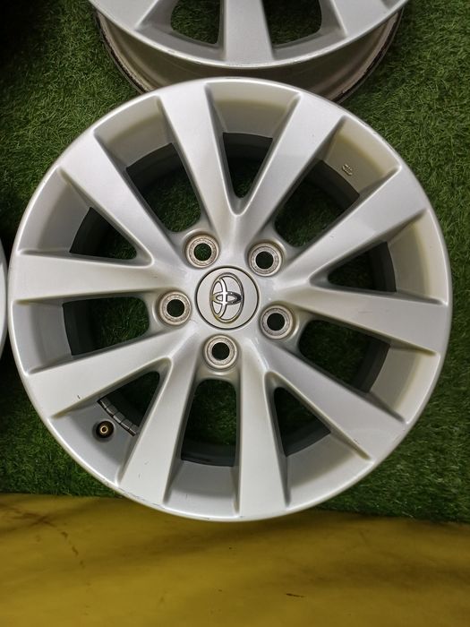 Диски R16 5x114.3 на Toyota и другие.