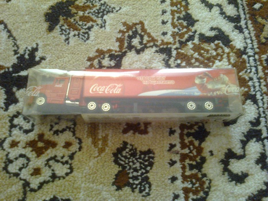 камионче играчка /метална кутия с закопчалка