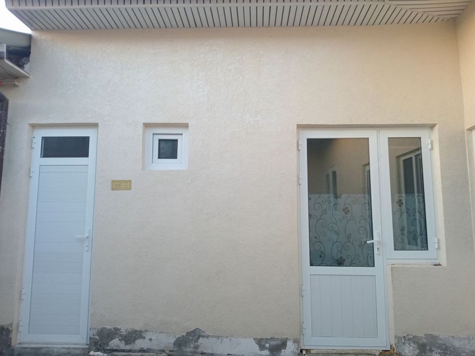 Uy srochna sotiladi 3.5sotix