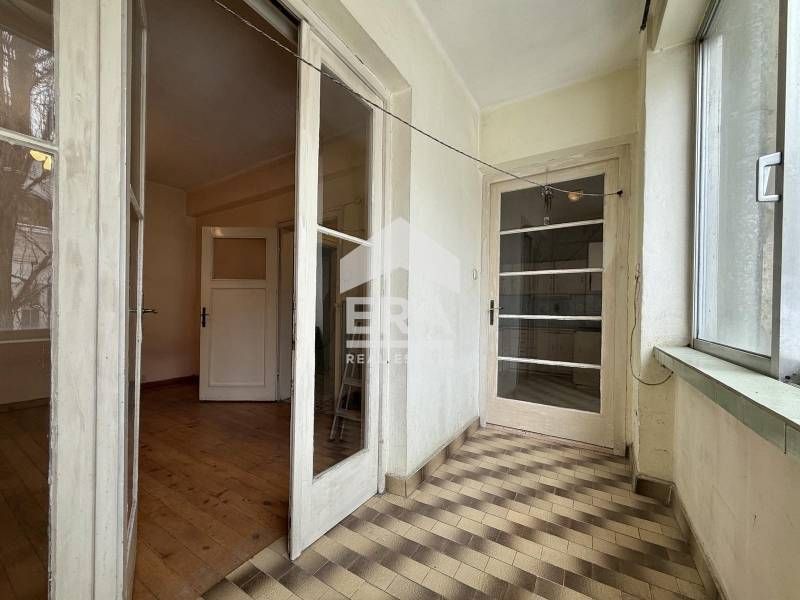 Апартамент за продажба до ул. Московска и катедрала „Свети Александър