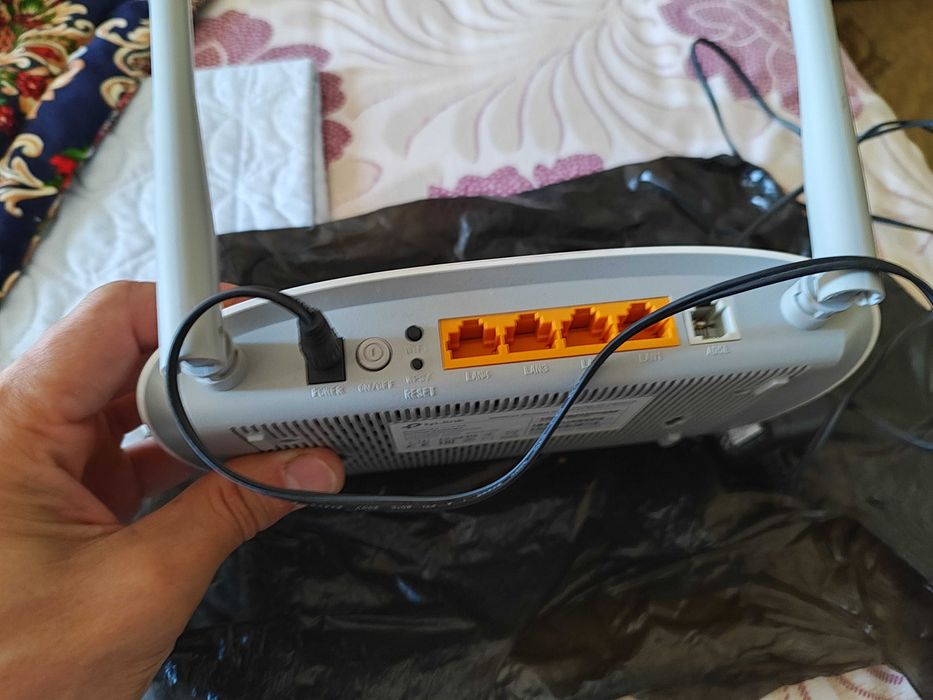 Продам wifi роутер