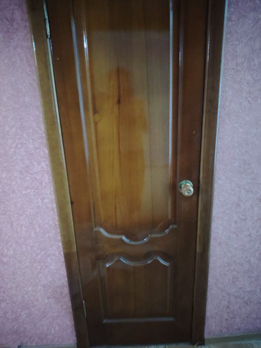 Продам двери из натурального дерева