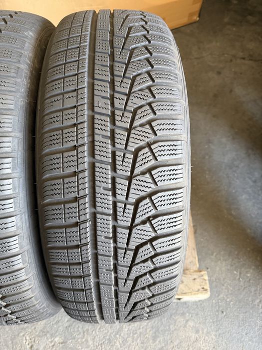 2 anvelope iarna 205/60/17 Hankook DOT2025!