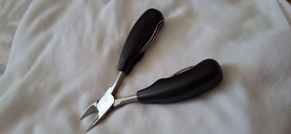 Кусачки для ног новые в упаковке