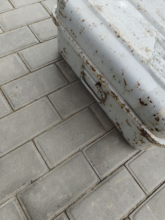 Продам металлический ящик