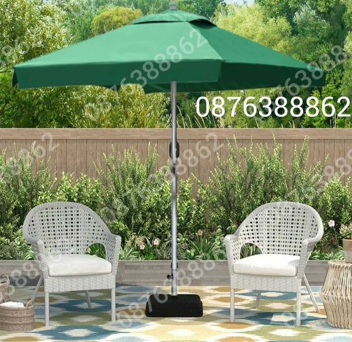 Голям квадратен чадър 230см.х230см., с клапа за стабилност при вятър