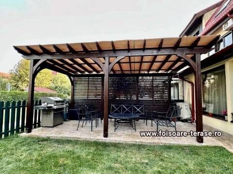 Vindem foișoare de 50 m²