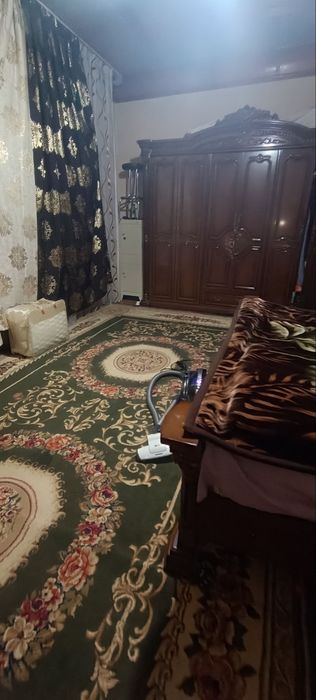 Ijaraga hovli 2 xonli katta qanida